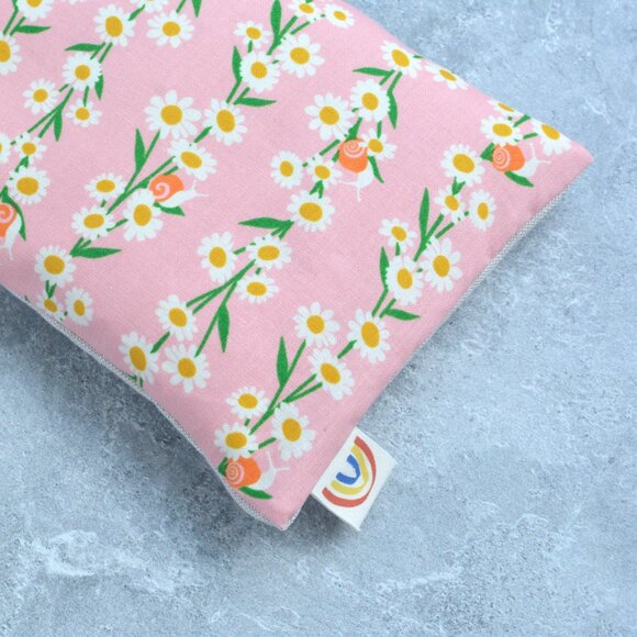 Daisy Chains in Pink Cotton Weighted Eye Pillow - Picture 2 of 4